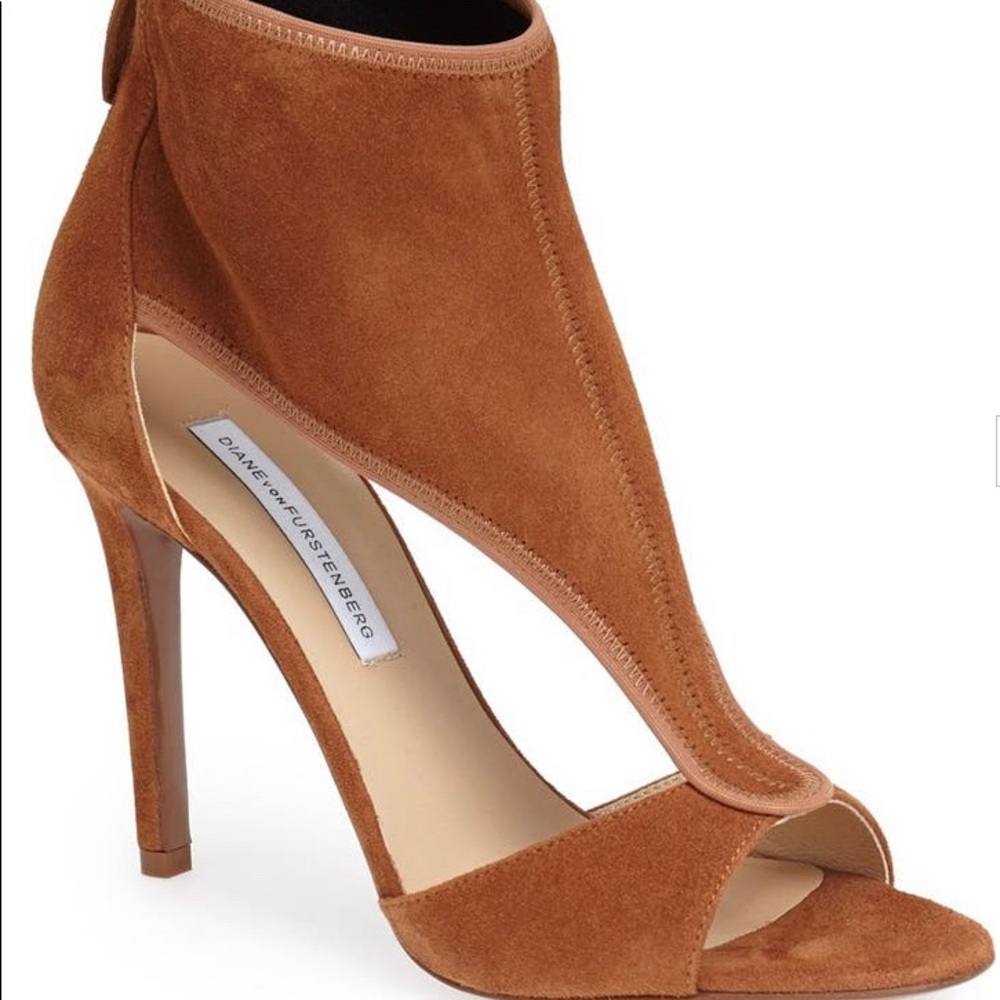 🦋Diane Von Furstenberg Sandal